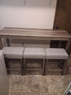 Bar stand and stools
