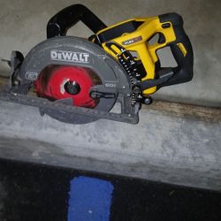 De Walt Saw