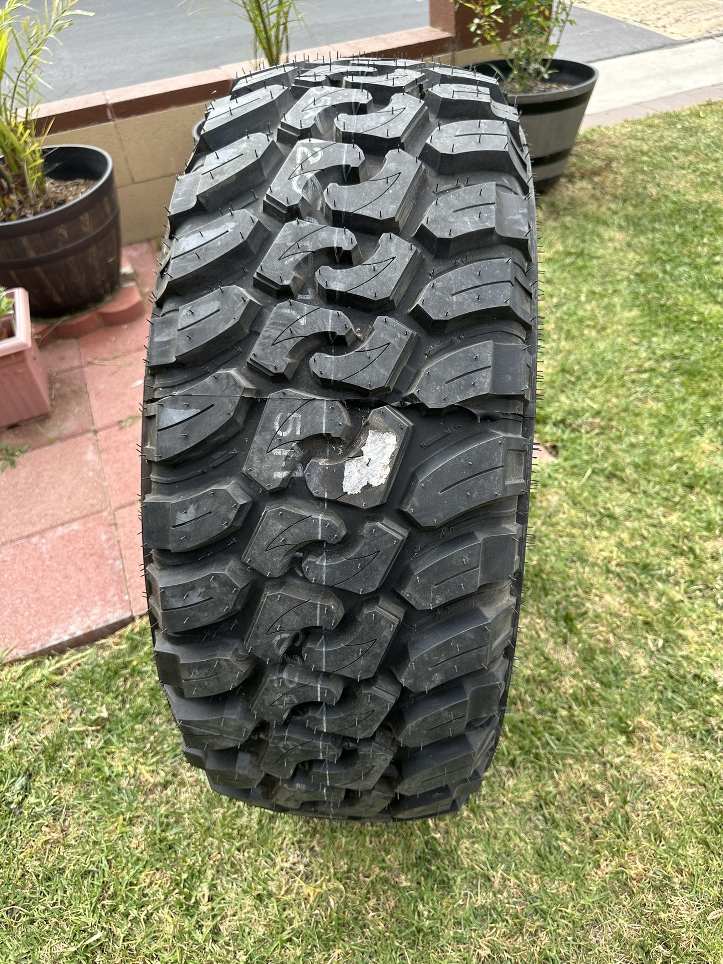 LT35-12.5-R17” Patriot Mud Terrain Tire NEW
