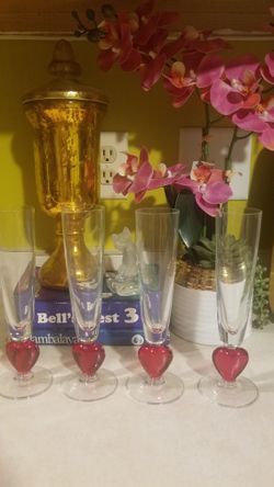 Set of Champagne Glasses 
