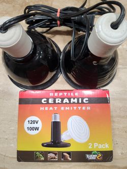 Reptile enclosure light fixtures