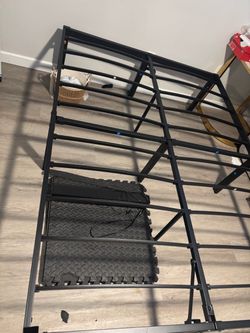 Bed frame queen