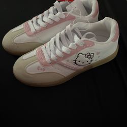 Hello Kitty Shoes 