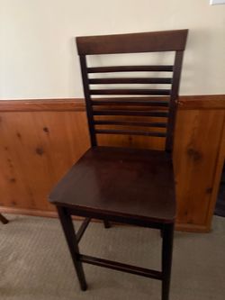 2 bar stools wood $10