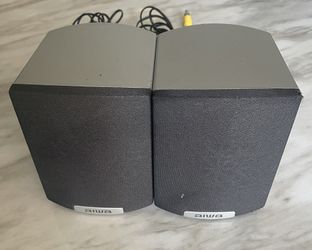 Aiwa Model SX-R140 20 W- 8 OMHS Surround Sound 2 Speaker 