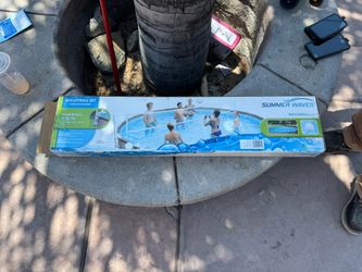 Pool Volleyball Set