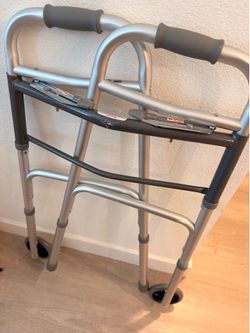 Front-wheel Walker