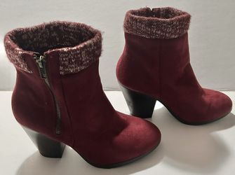 Shoe Dazzle Burgundy/Red Faux Suede Block Heel Winter Ankle Boots