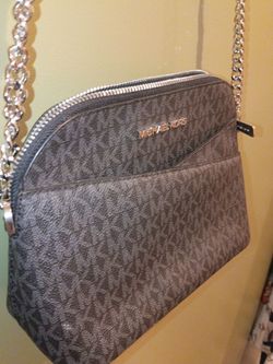 Michael Kors Signature Crossbody Bag