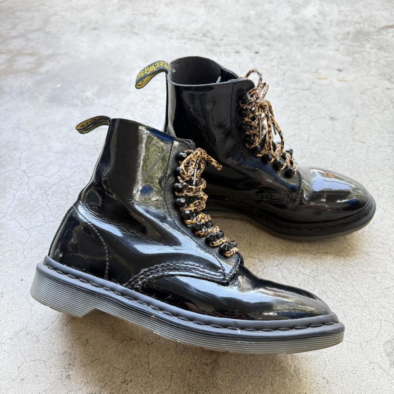 Dr Martens Pascal Stud Patent Leather Boots Womens 8