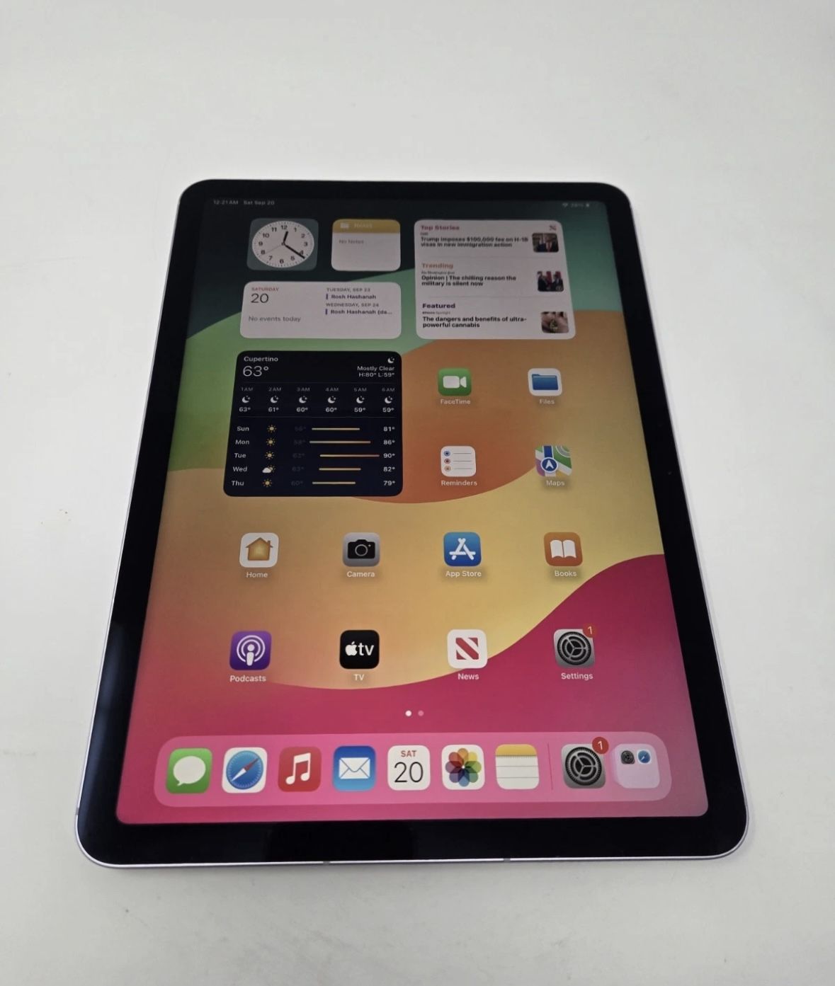 Ipad M2 Air 100% Battery Newer Model 11" Cellular + Pro Wifi Unlocked And Paid Off Trade For Your Old Iphone