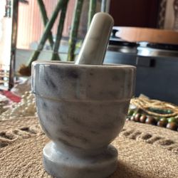 Marble Motor And Pestle