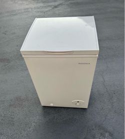 Freezer deep chest freezer household delivery available