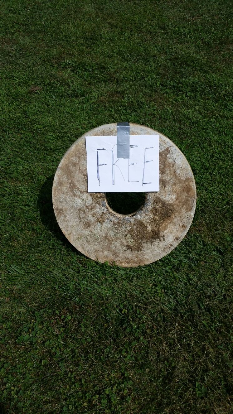 Free concrete ring