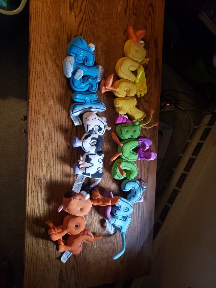 Word World: 6 Magnetic Stuffed Characters Bundle