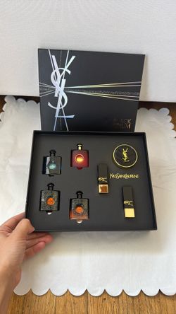 Ysl Black Women Makeup Gift Set , Retail Price $280