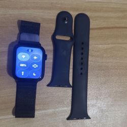 Apple Watch SE 3 Jet black 44mm aluminum case + milanese loop