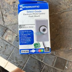 Electronic Photo Control Flush Mount