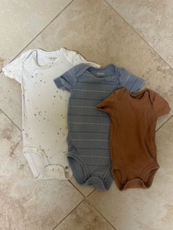 Infant Boy graduating sizes Carter’s Onesies set