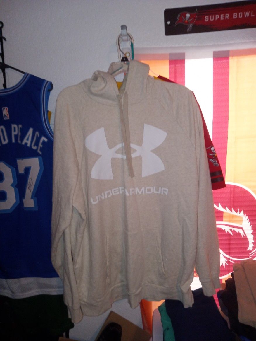 3X Under armour Hoodie