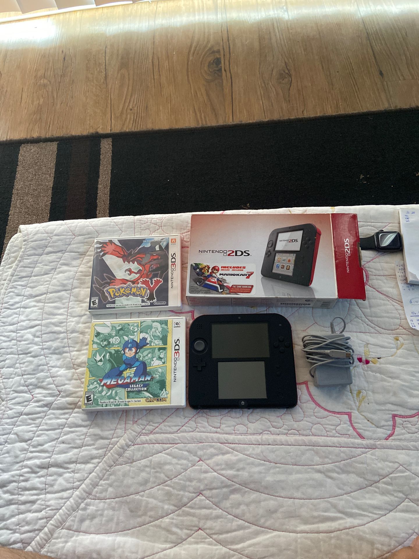 Nintendo 2DS + Games