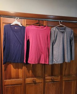 20 for All 3 carharrt Womens Size Small