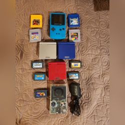 Assortment of 5 Game Boy handheld units and 9 Games **SOLD TOGETHER*as an allotment *all work (but 1)READ DESCRIPTION FOR DETAILS 