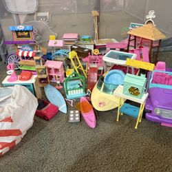 Barbie playset bundle 