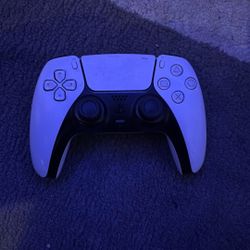 white ps5 controller 