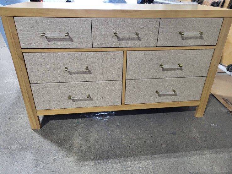 Dresser 7 Drawers Million Dollar Baby Brand