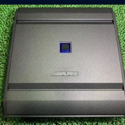 Alpine S-A60M S-Series mono subwoofer amplifier 600 watts RMS x 1 at 2 ohms with RUX-H01 Bass Knob