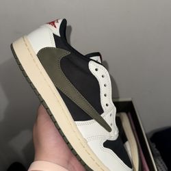 Jordan 1 Travis Scott ‘Olive’ Size 9w/7.5m 