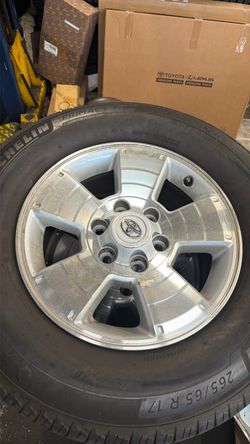 Wheels and tires Tacoma