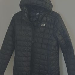 ThermoBall Eco Hooded Insulated Jacket Women Large