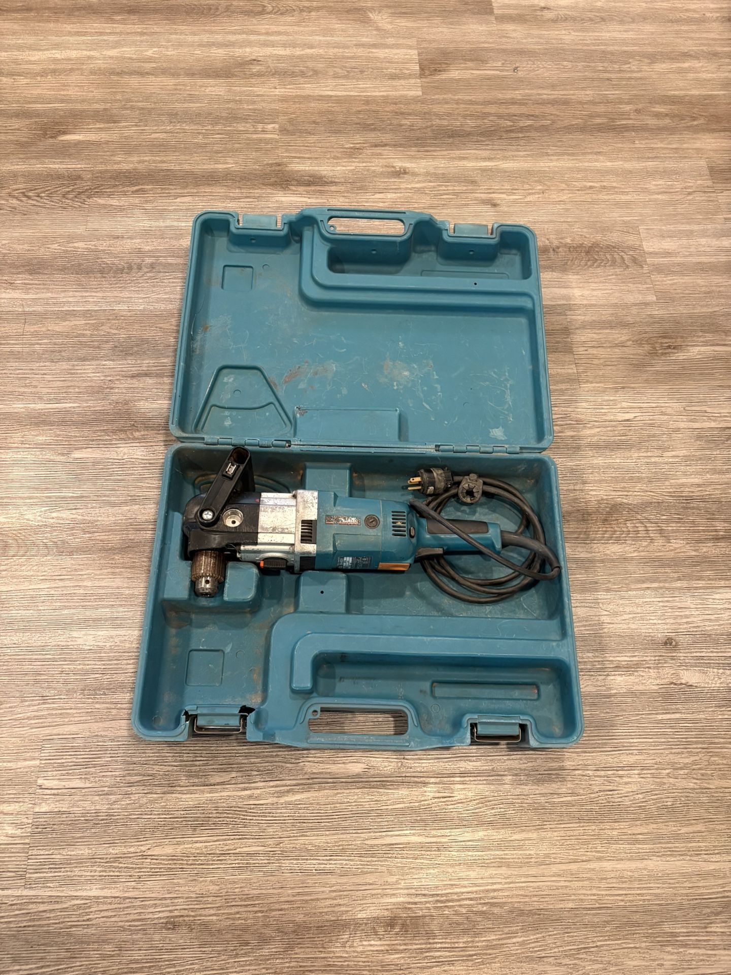 Makita DA4031