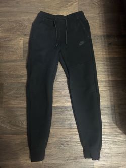 Nike tech fleece pants black