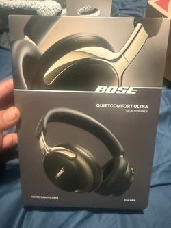 Bose QuietComfort Ultra Wireless Active Noise Cancelling Headphones (2nd Gen) - Desert Gold