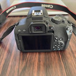 Canon EOS Rebel T7i Camera