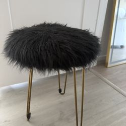 Black fluffy stools