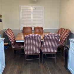 Pottery Barn Kitchen Table With Chairs Seats 8 $150