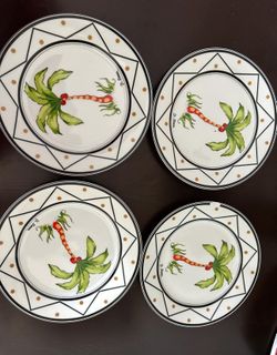 Set Of 4 8” Plates