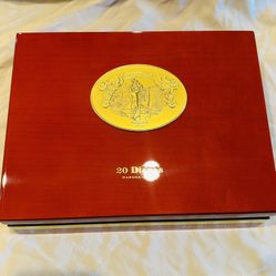 Cigar Humidor / Romeo Y Julieta Linea De Oro