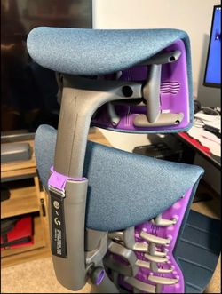Atlas Headrest