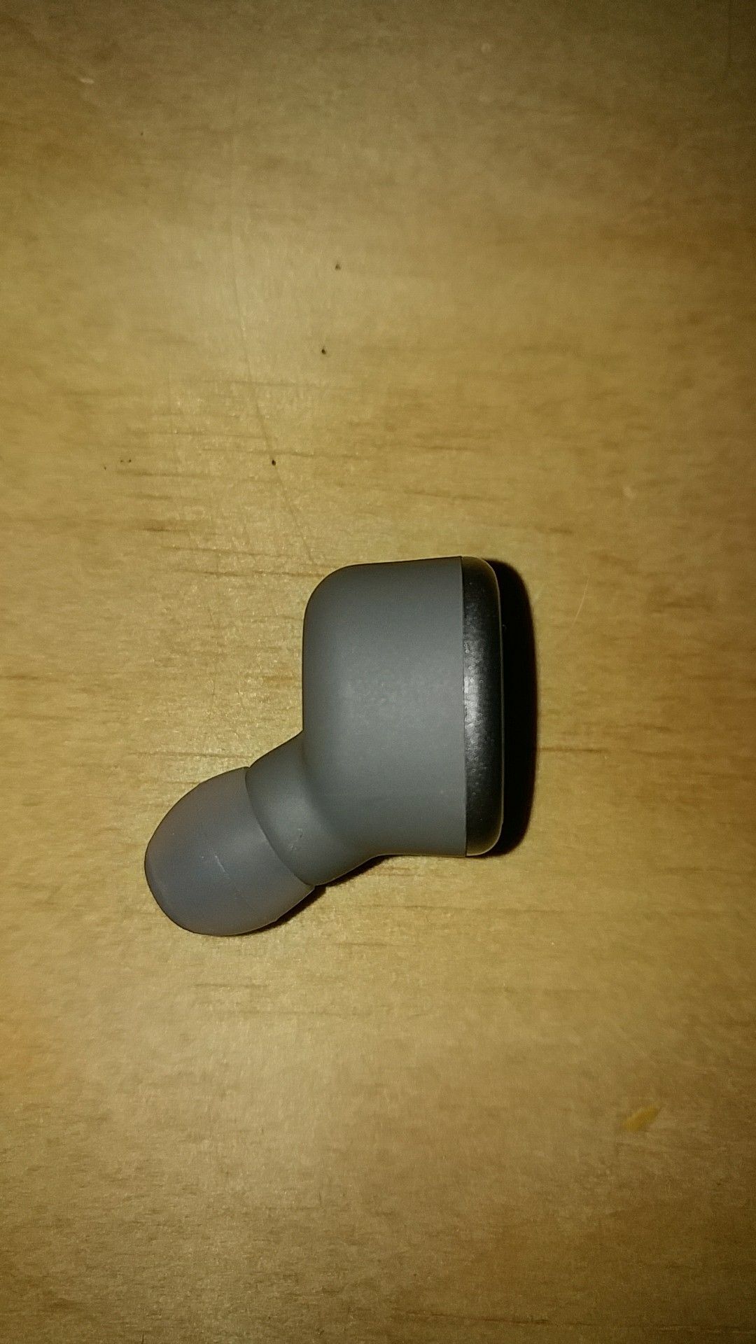 Tozo T10 Right Grey earbud.