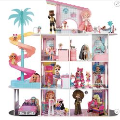 Complete NEW In Box LOL OMG Dollhouse W Slide