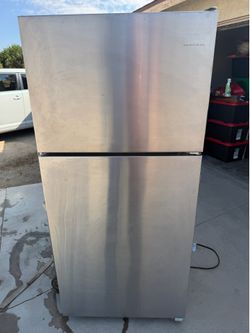 Amana refrigerator