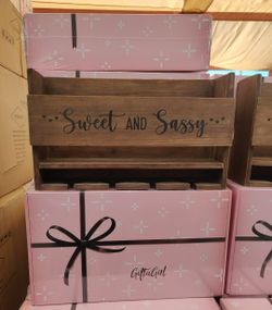Sweet And Sassy Wine Gift Rack