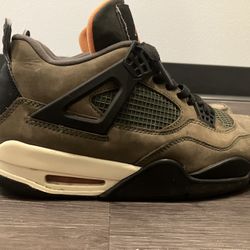 Undefeated X Air Jordan 4 Retro ‘Friends & Family’ 2005