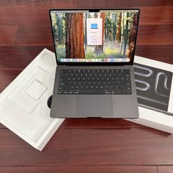 2025 MacBook Pro M4 14”