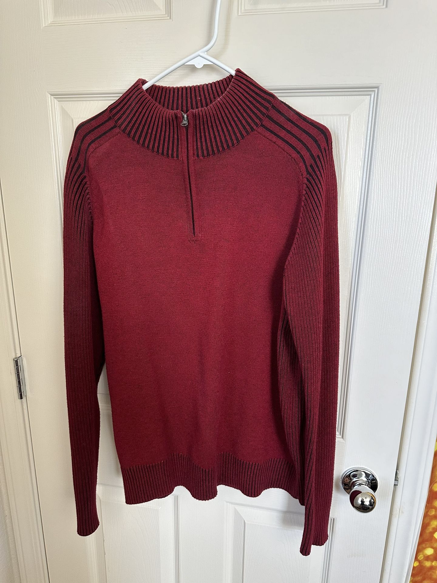 Men’s Medium Sweater